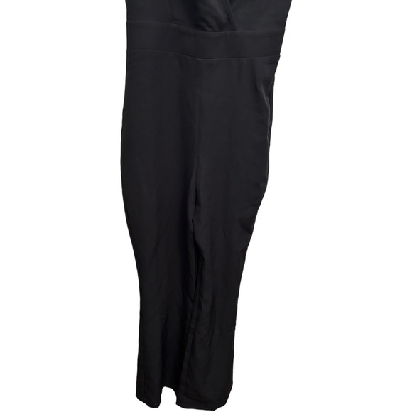 SOCIALITE Deep Surplice Neck Flutter Sleeve Jumpsuit black - Picture 5 of 14